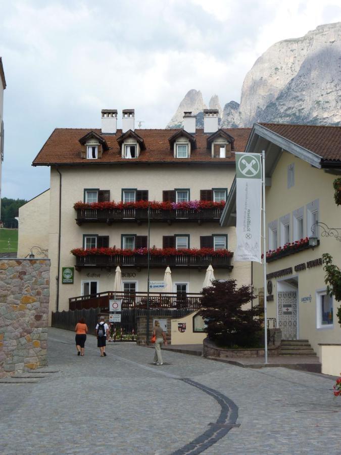 Gasthof Albergo Kreuzwirt Fiè Eksteriør bilde